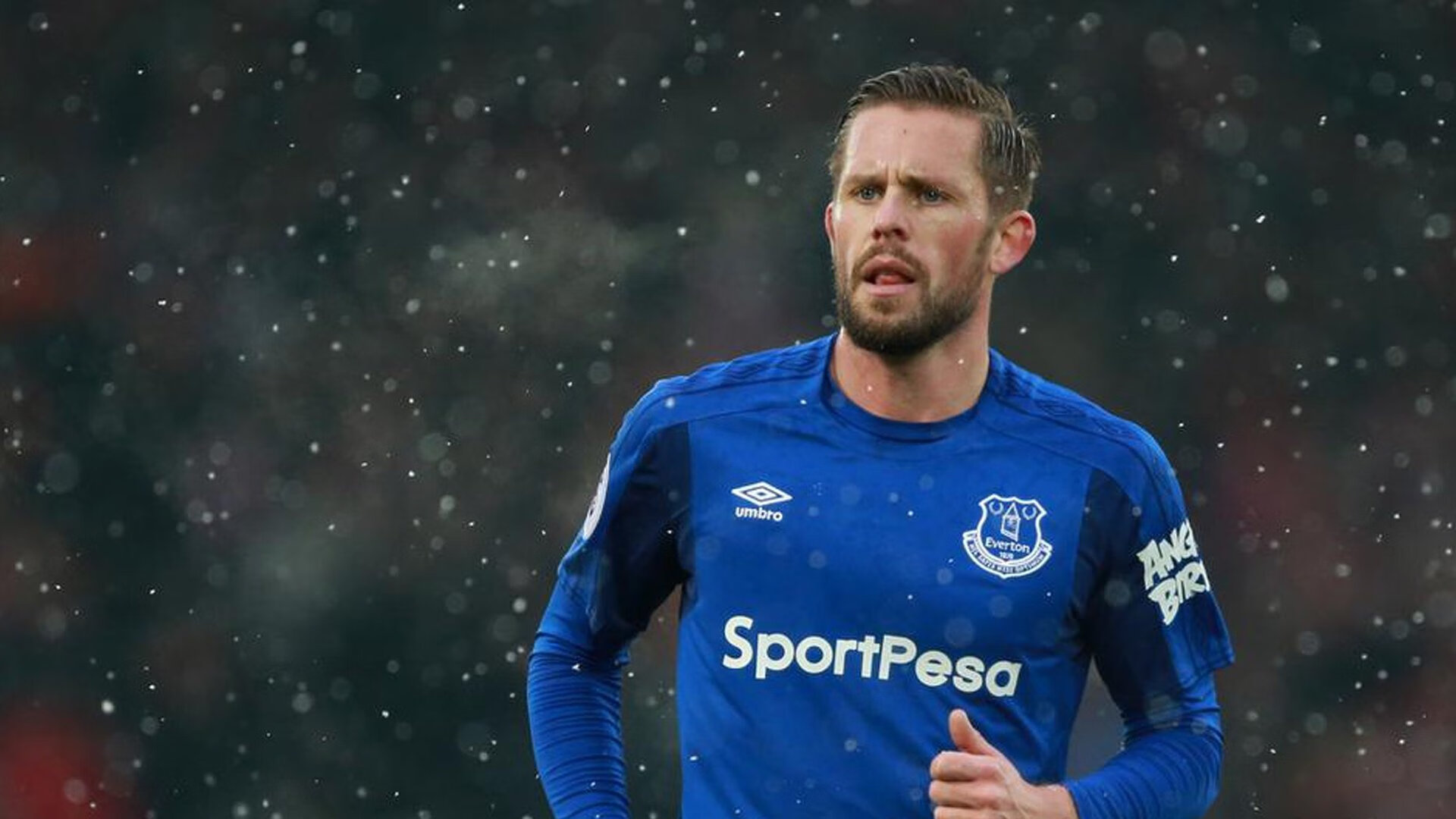 未来“足球皇者”在欧冠燃烧崛起，谁将站在最高峰？，足球欧皇是谁